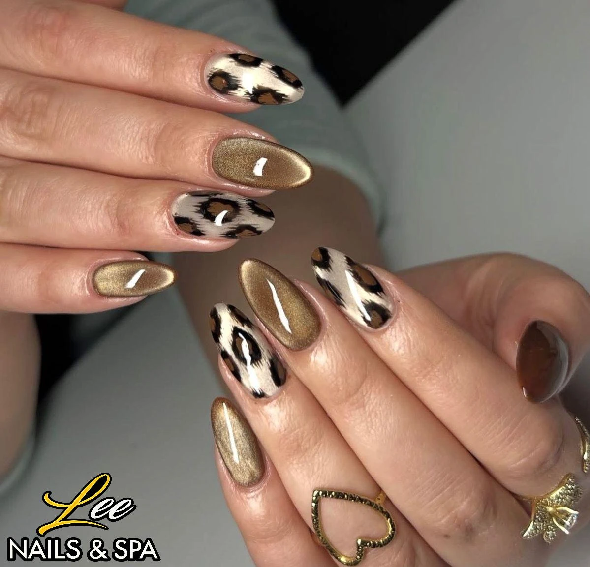 September nail trends and seasonal nail designs